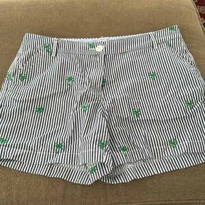 Crown & Ivy Caroline Shorts Size 10 Palm Trees Striped (TD)